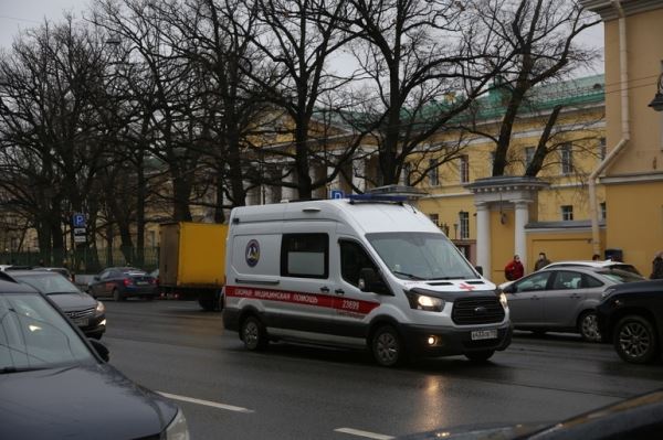 Больница №33 в Петербурге возвращается к обычному режиму
