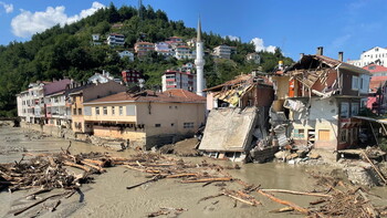 В Турции из-за наводнений погибли 62 человека