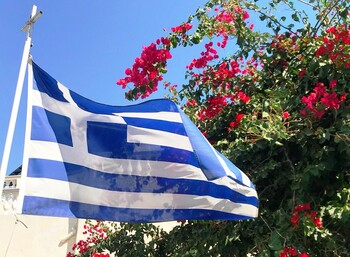 В Греции введут ограничения для невакцинированных  